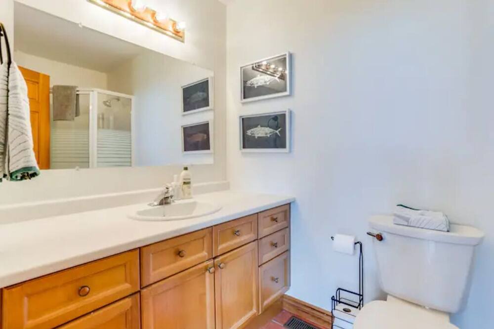 Photo of Bathroom in Meaford