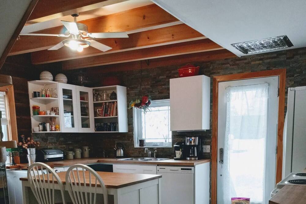 Photo of Kitchen in L'Ile-Perrot