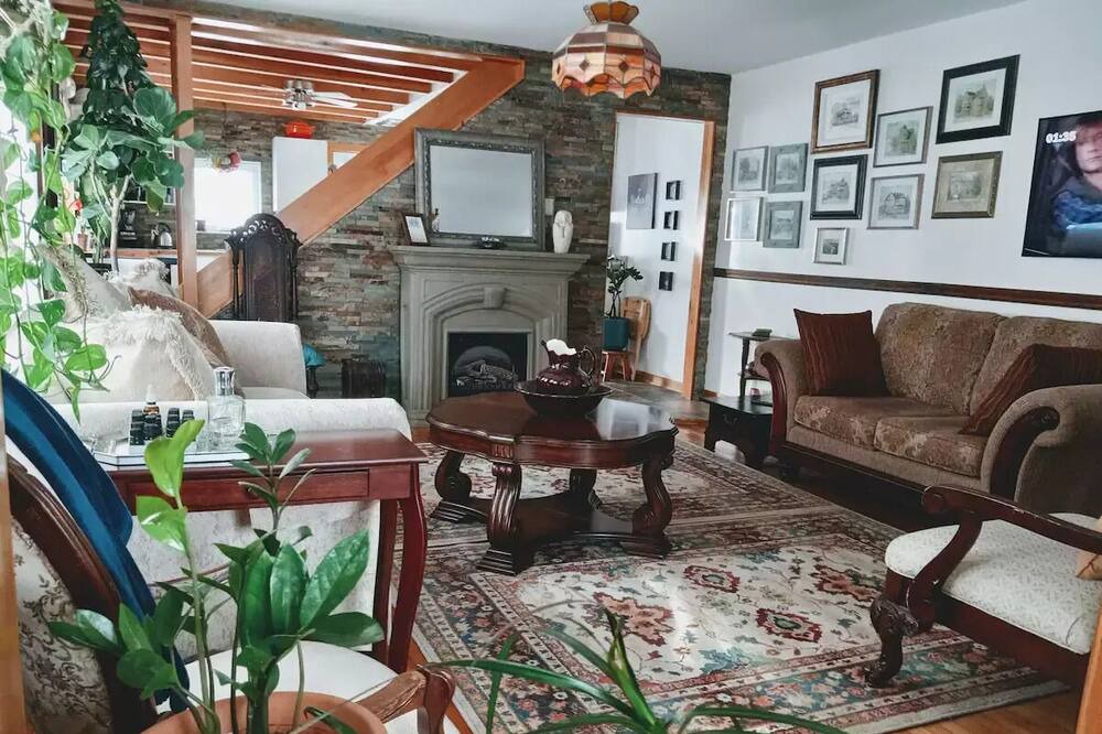 Photo of Livingroom in L'Ile-Perrot