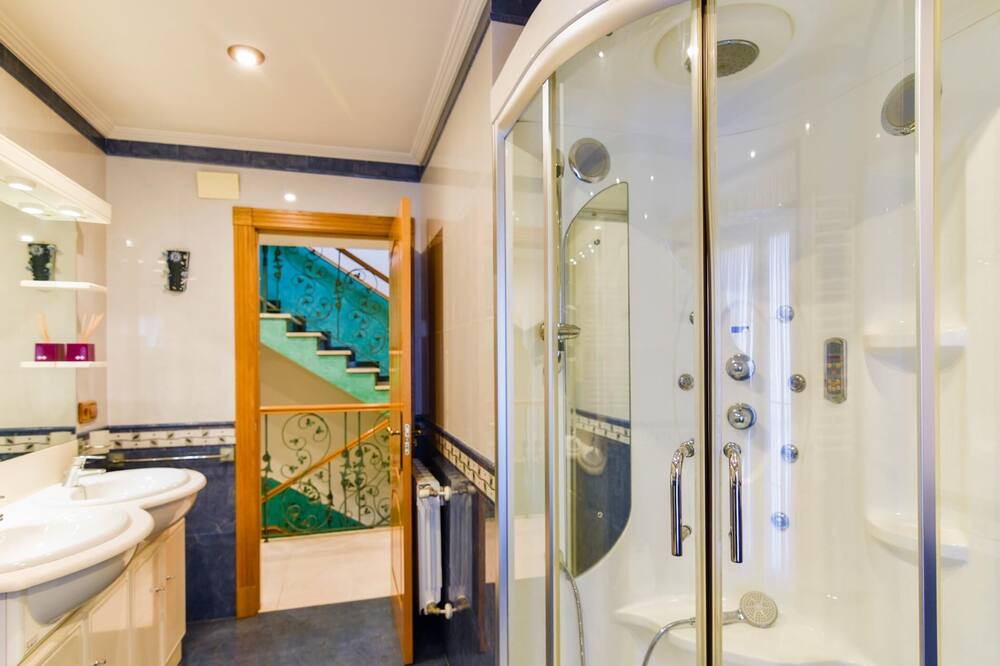 Photo of Bathroom in Villanueva