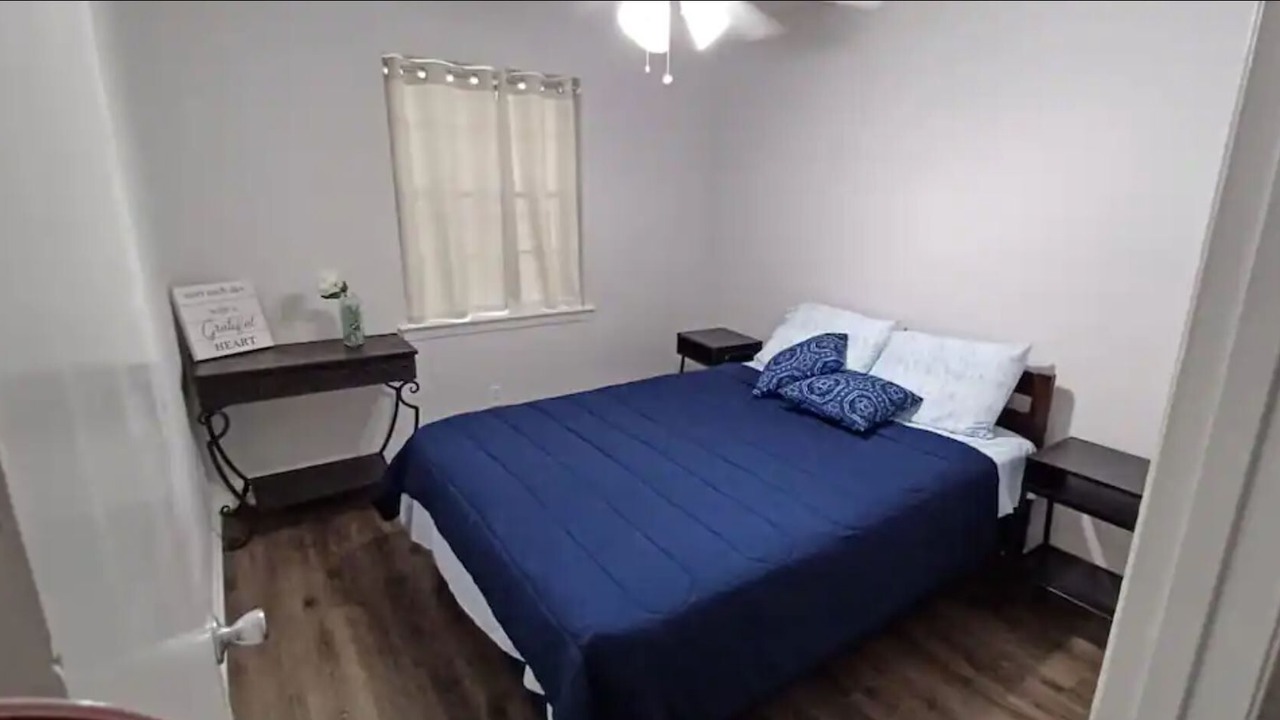 Photo of Bedroom in Shady Shores