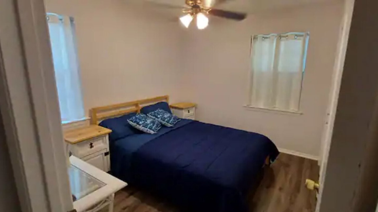 Photo of Bedroom in Shady Shores