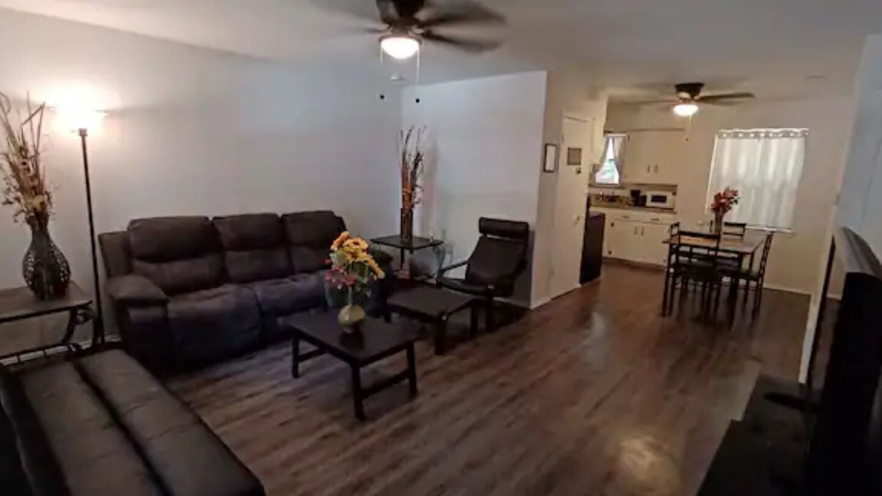 Photo of Livingroom in Shady Shores