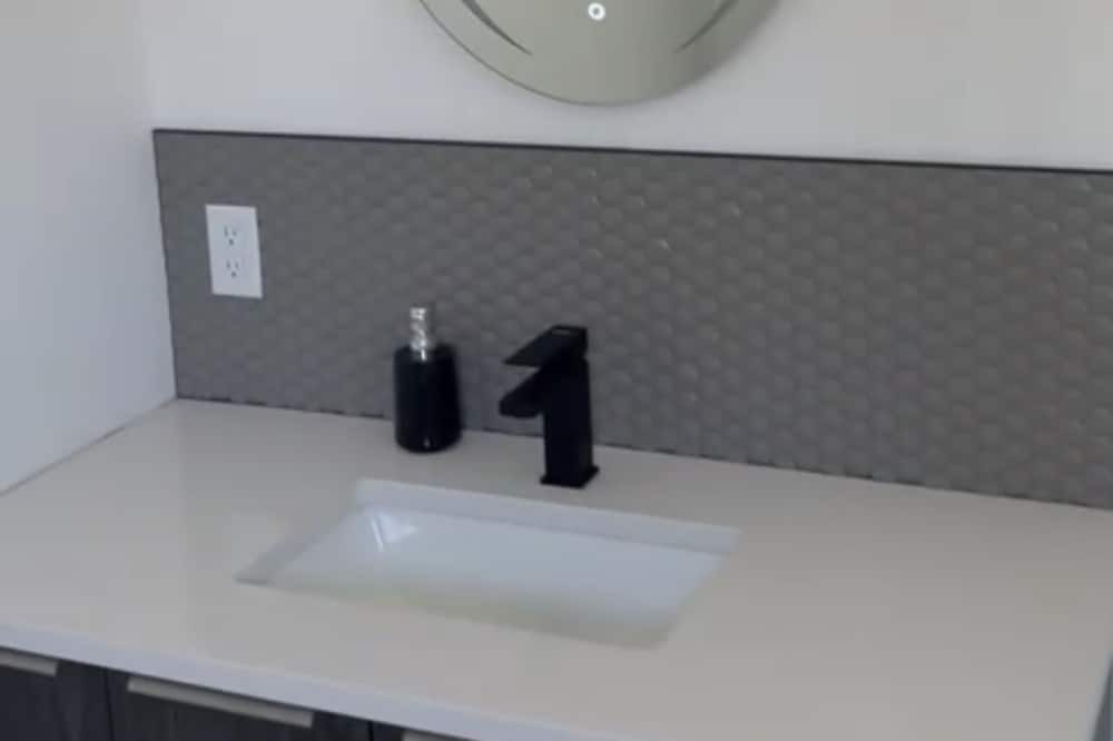 Photo of Bathroom in Venise-en-Quebec