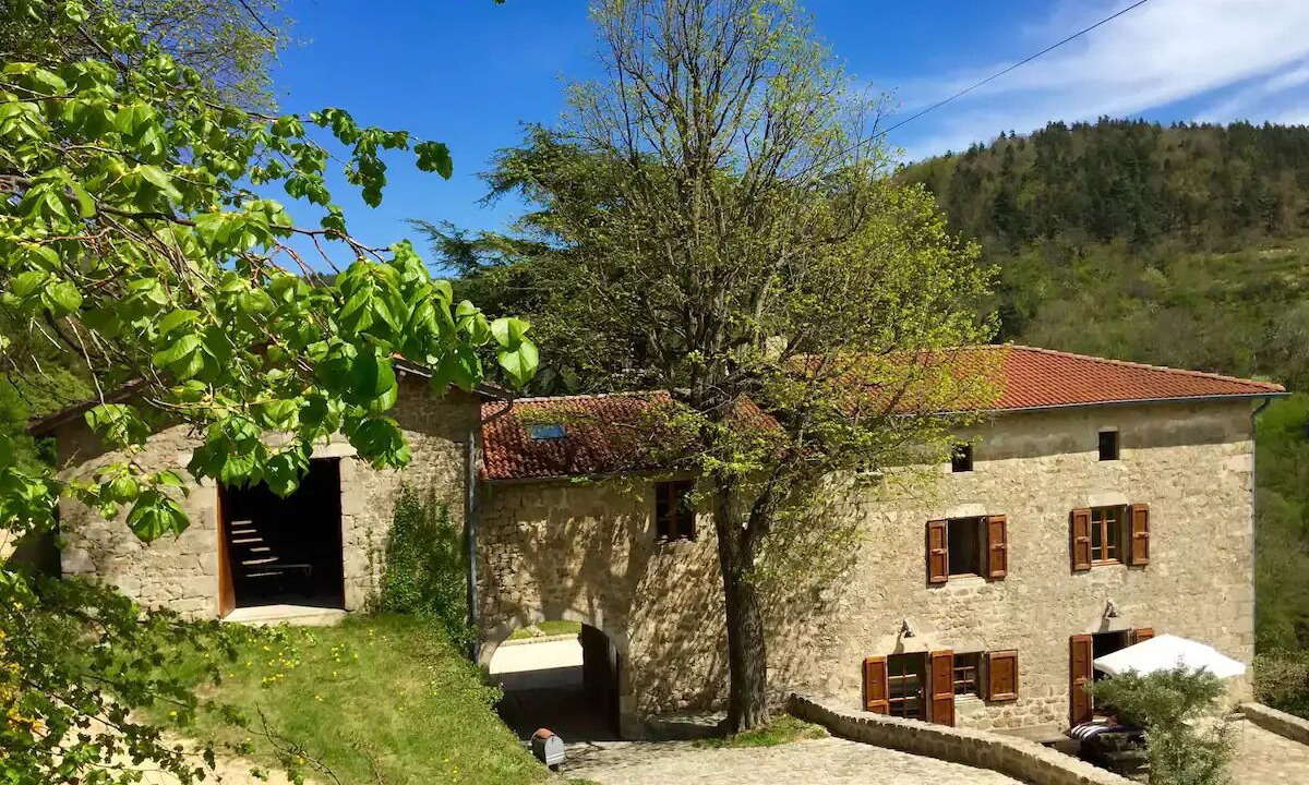 Photo of Outdoor in Desaignes