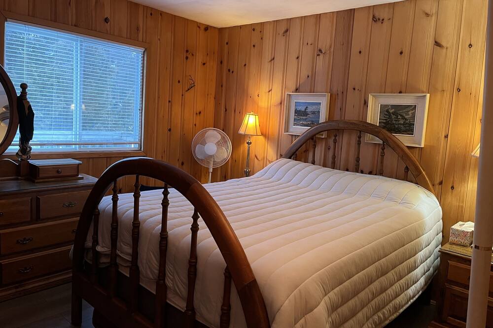 Photo of Bedroom in Craigleith