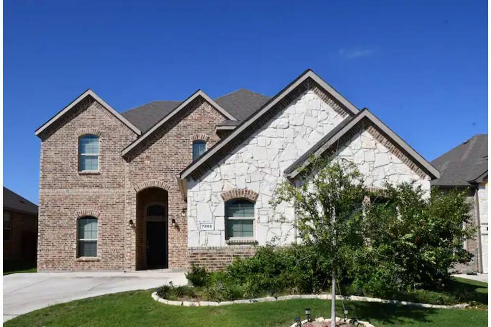 Photo of Outdoor in Southwest Arlington