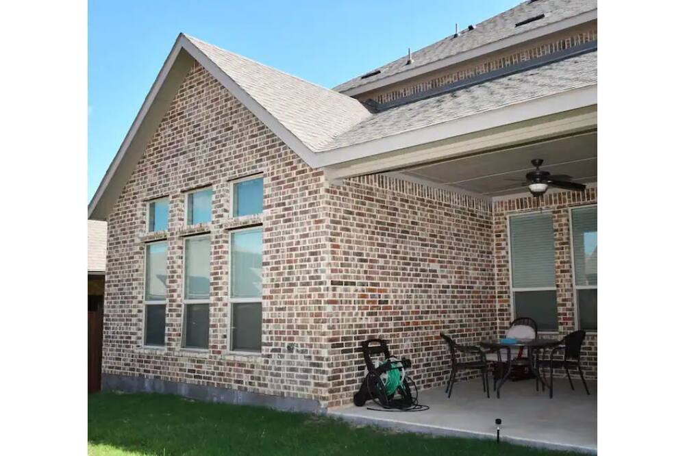 Photo of Outdoor in Southwest Arlington