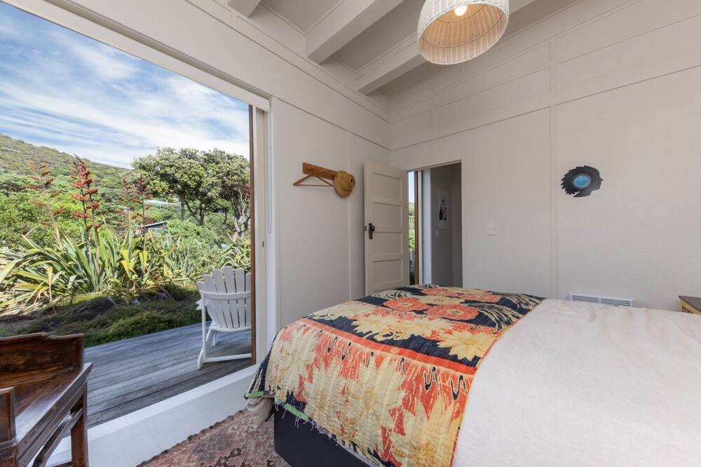 Photo of Bedroom in Piha