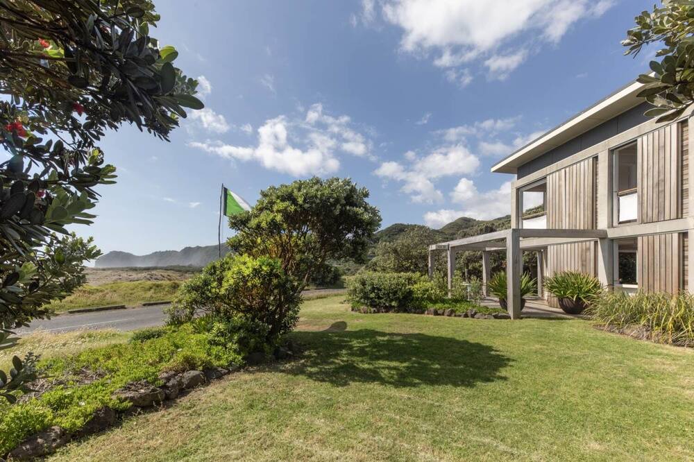 Photo of Outdoor in Piha