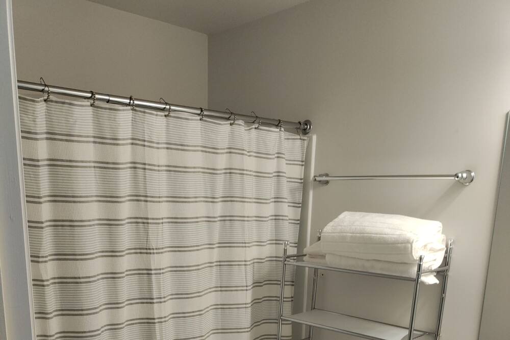 Photo of Bathroom in Dacula
