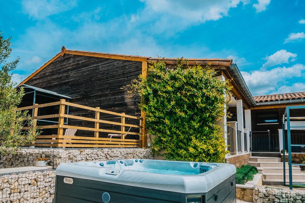 Photo of Outdoor in La Bruguiere