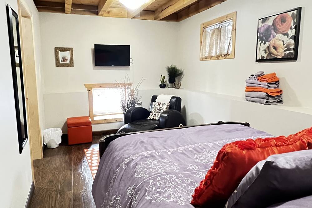 Photo of Bedroom in Guelph/Eramosa