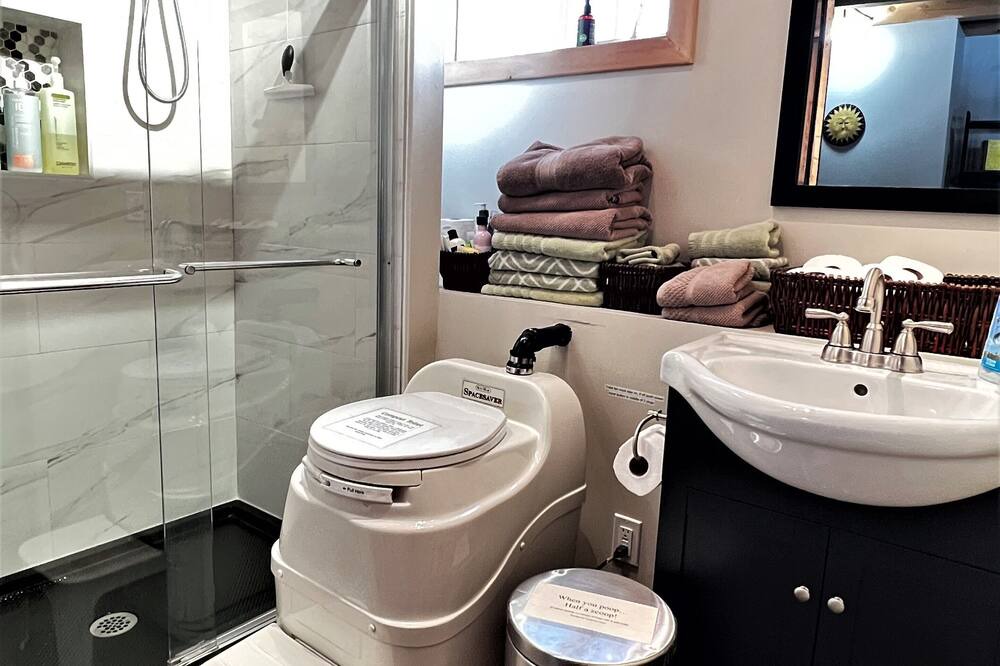 Photo of Bathroom in Guelph/Eramosa