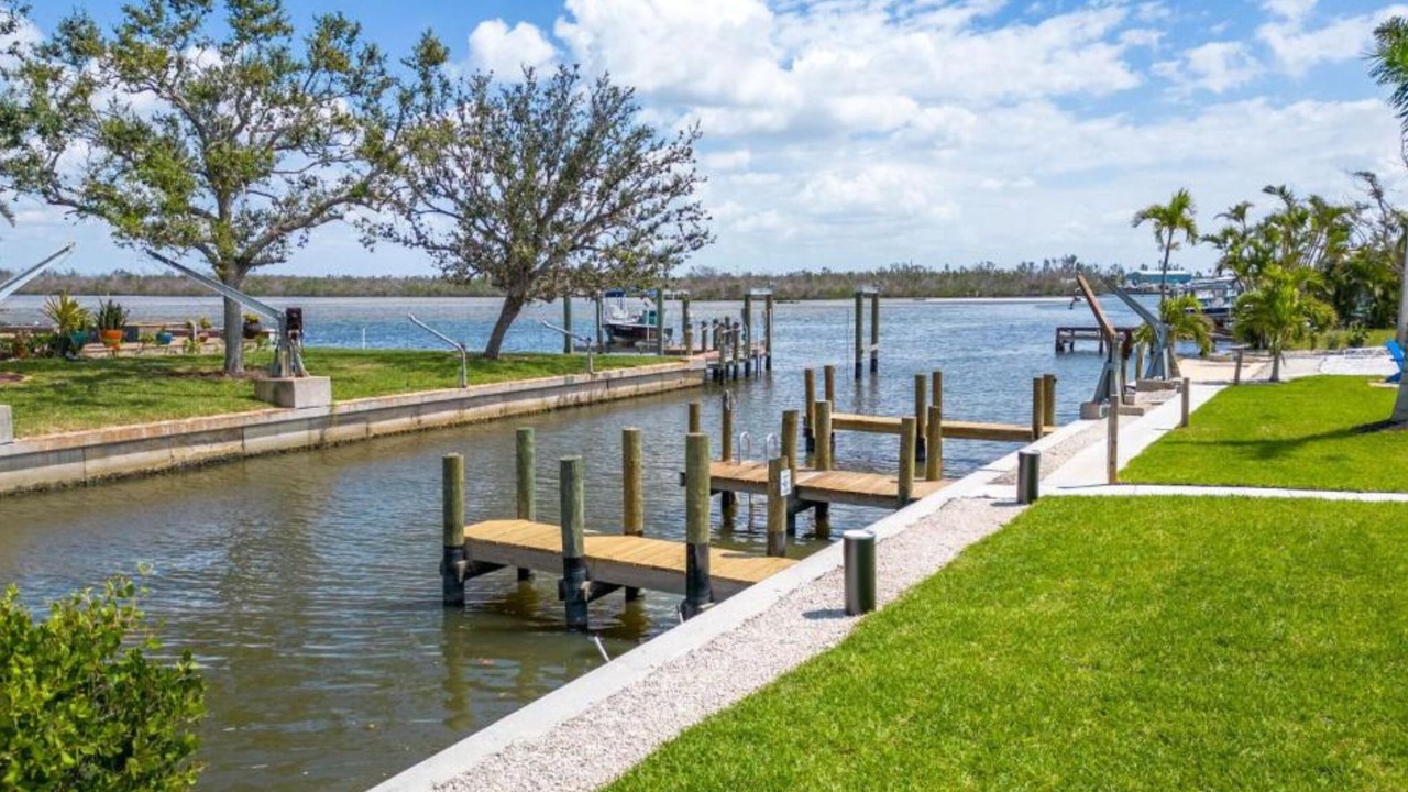 Photo of Bedroom in Matlacha Isles-Matlacha Shores