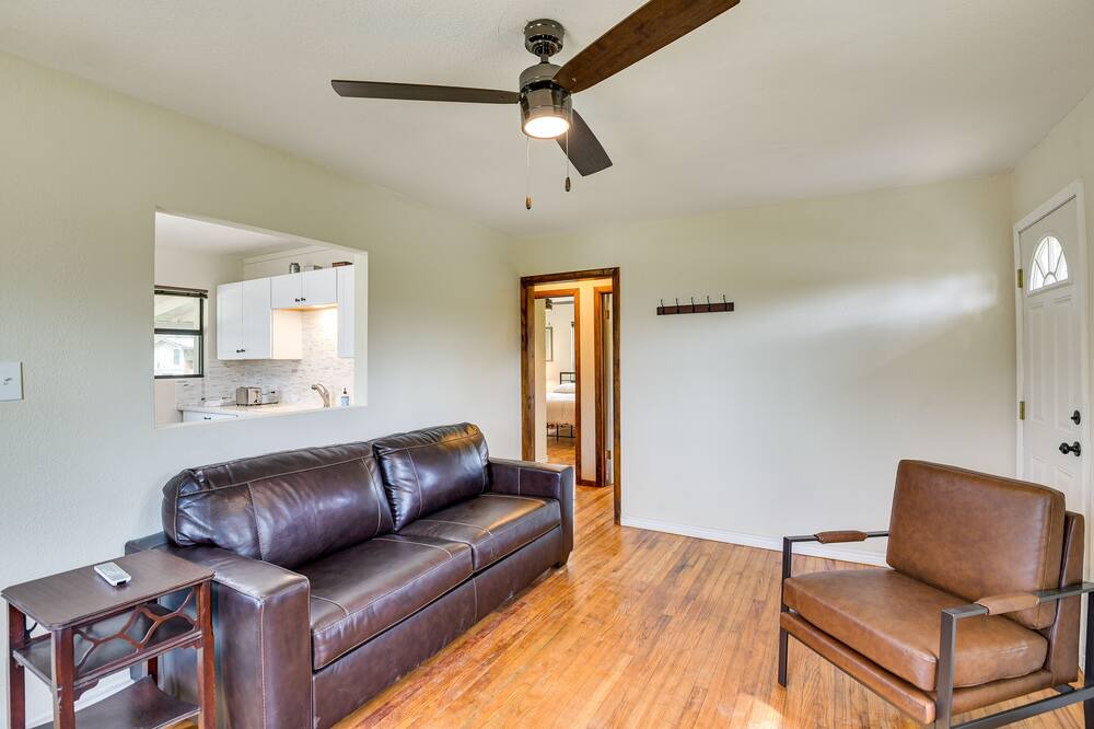 Photo of Livingroom in Hico