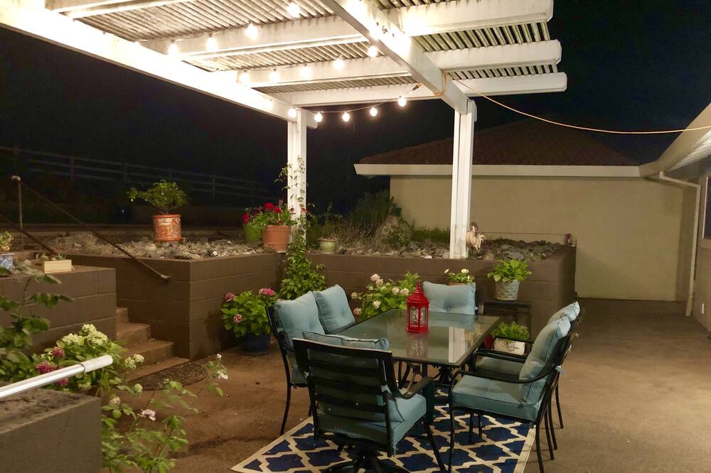 Photo of Outdoor in Pilot Hill