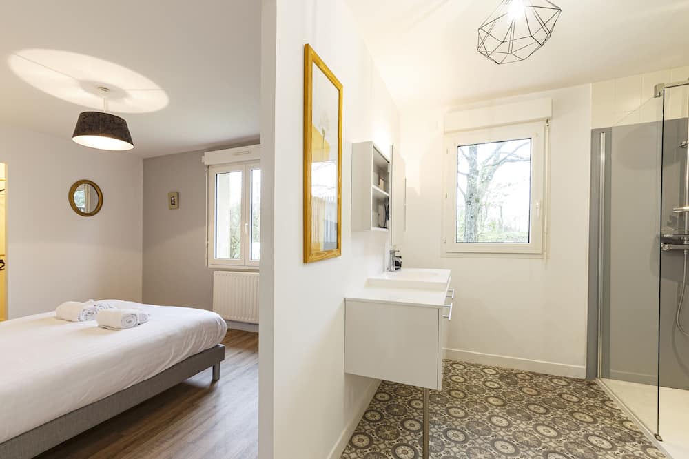 Photo of Others in Saint-Jean-sur-Mayenne