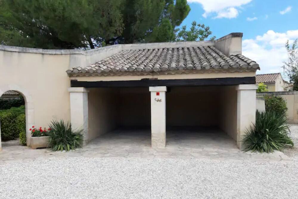 Photo of Others in Lunel