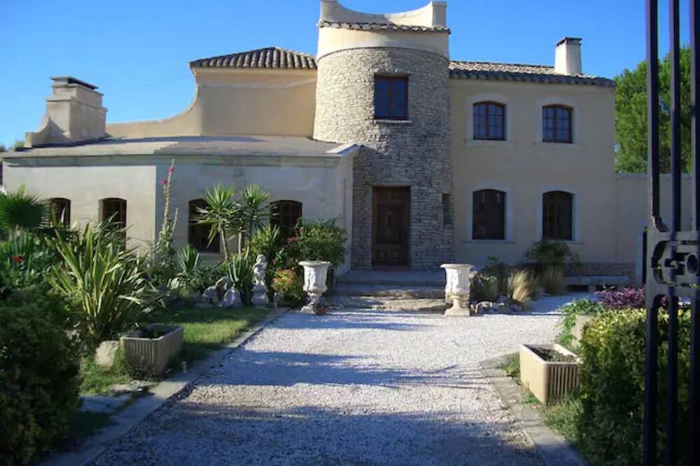 Photo of Others in Lunel