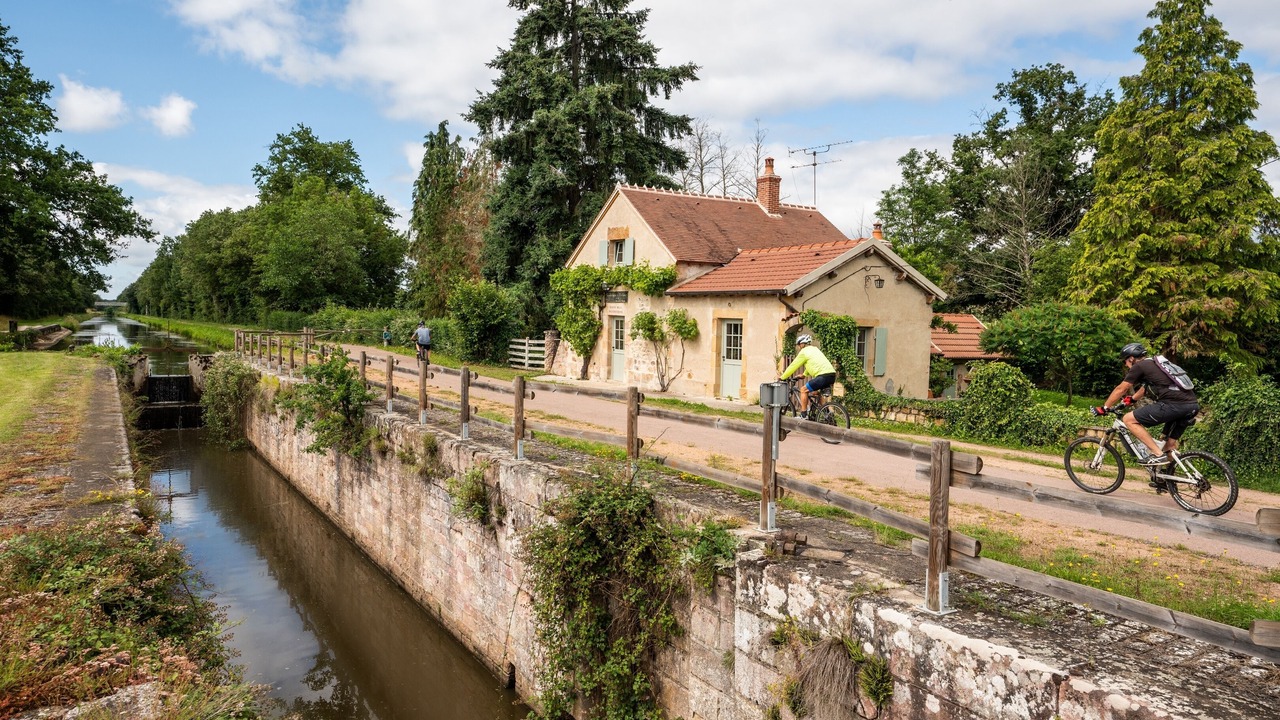 Photo of Outdoor in Vallon-en-Sully