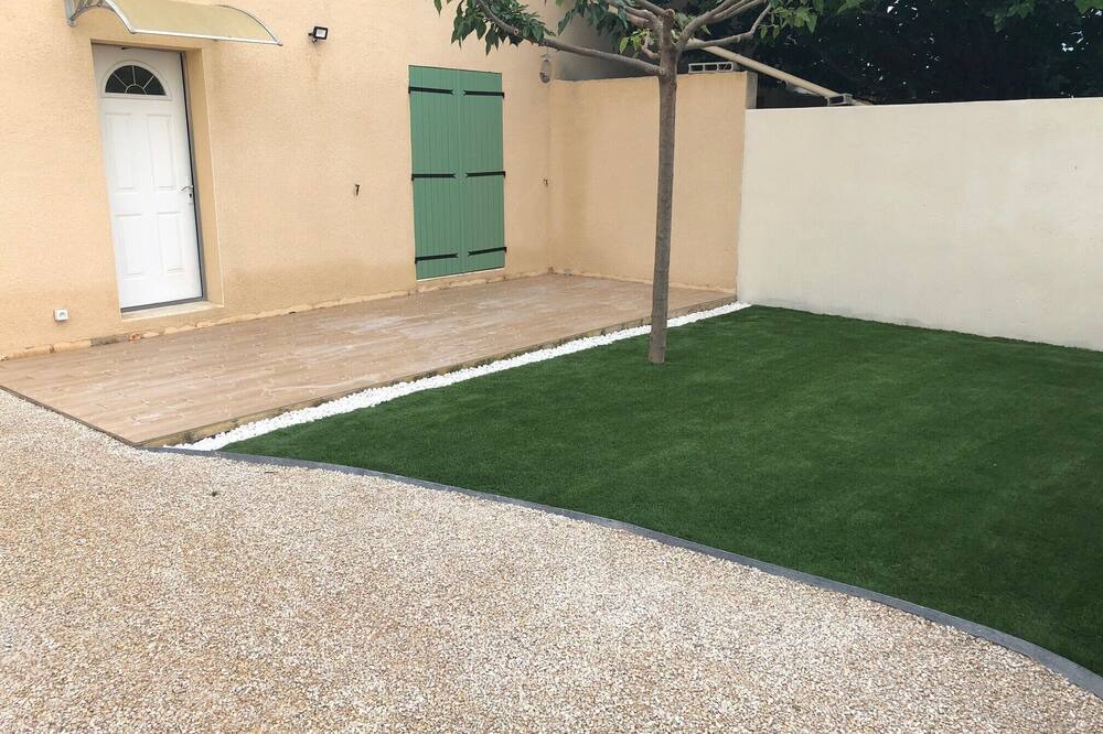 Photo of Outdoor in Roquemaure