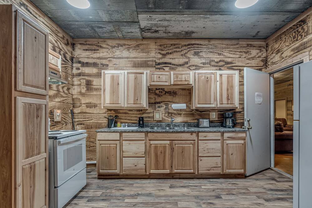 Photo of Kitchen in Hughes County