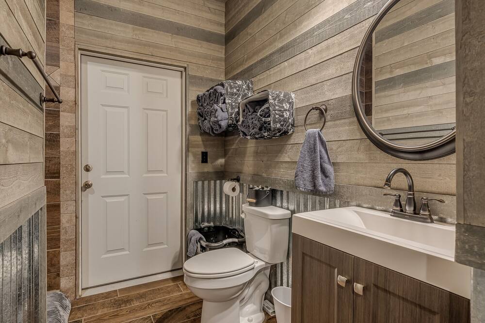 Photo of Bathroom in Hughes County