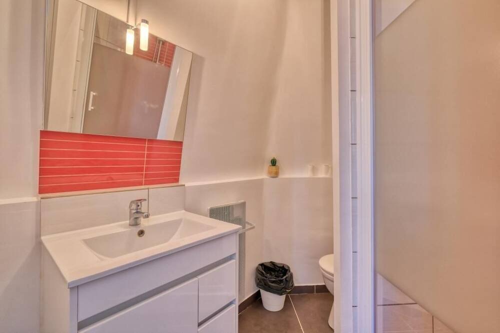 Photo of Bathroom in Saint-Quentin