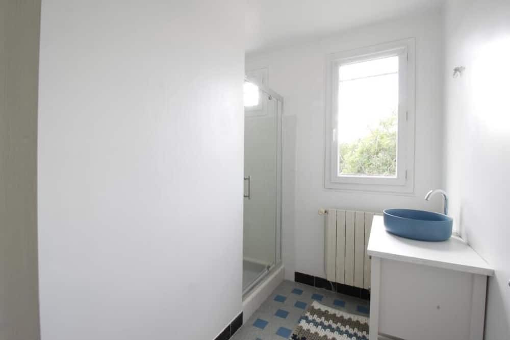 Photo of Others in La Selle-en-Hermoy