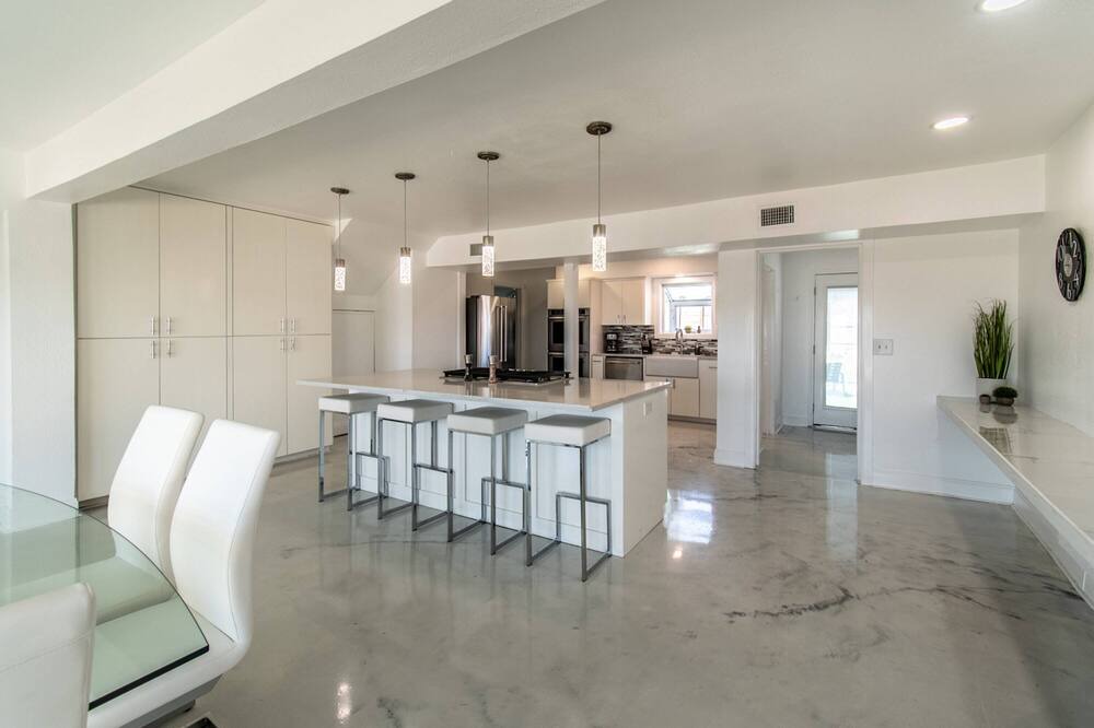 Photo of Bedroom in Bay Area
