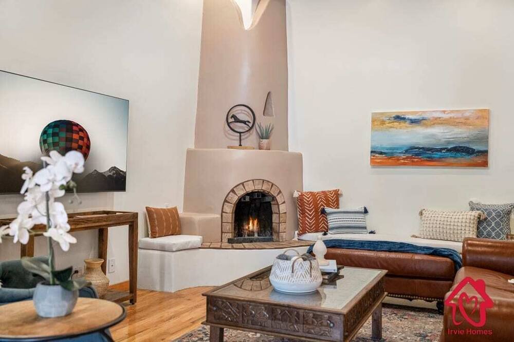 Photo of Livingroom in Alamedan Valley