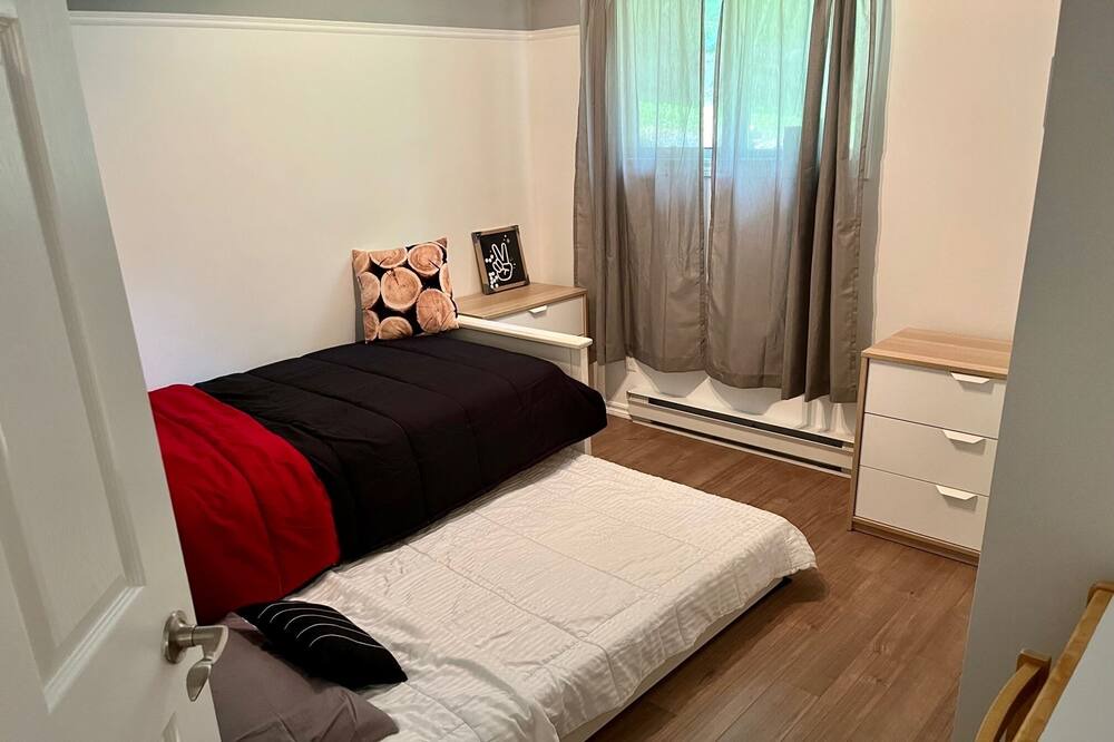 Photo of Bedroom in Desjardins