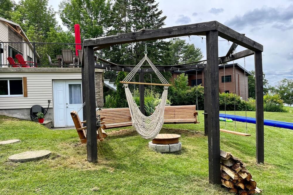 Photo of Outdoor in Desjardins