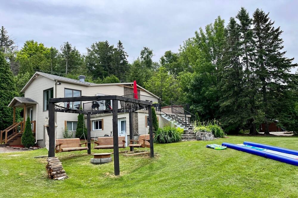Photo of Outdoor in Desjardins