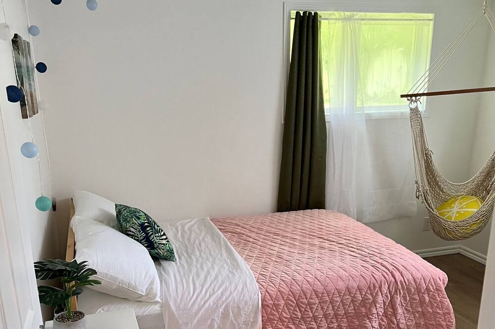 Photo of Bedroom in Desjardins