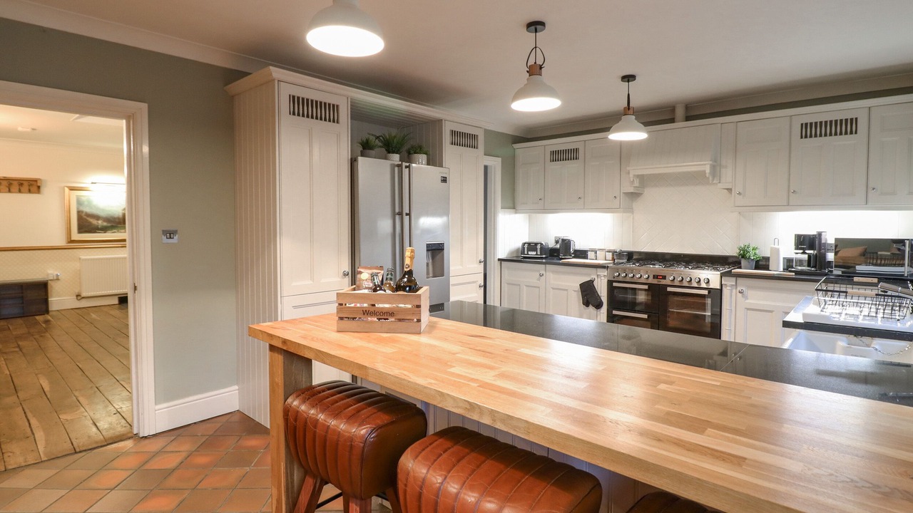 Photo of Others in Dolanog