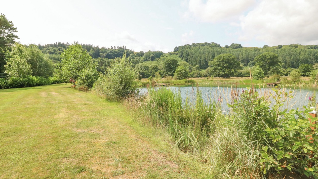 Photo of Others in Dolanog