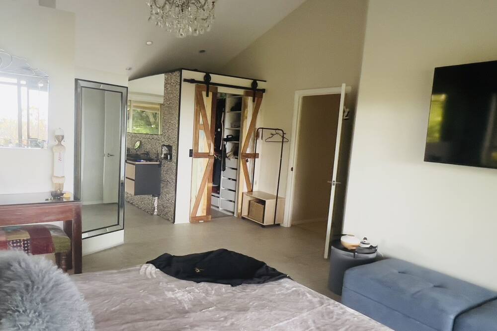 Photo of Bedroom in Mudgeeraba