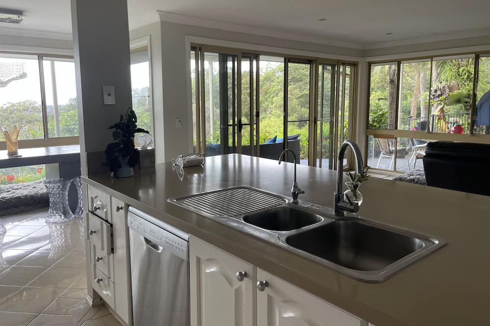 Photo of Kitchen in Mudgeeraba