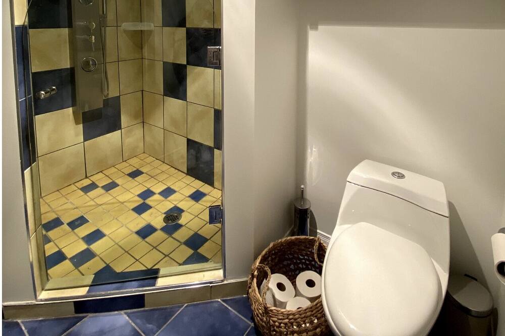 Photo of Bathroom in Saint-Romuald