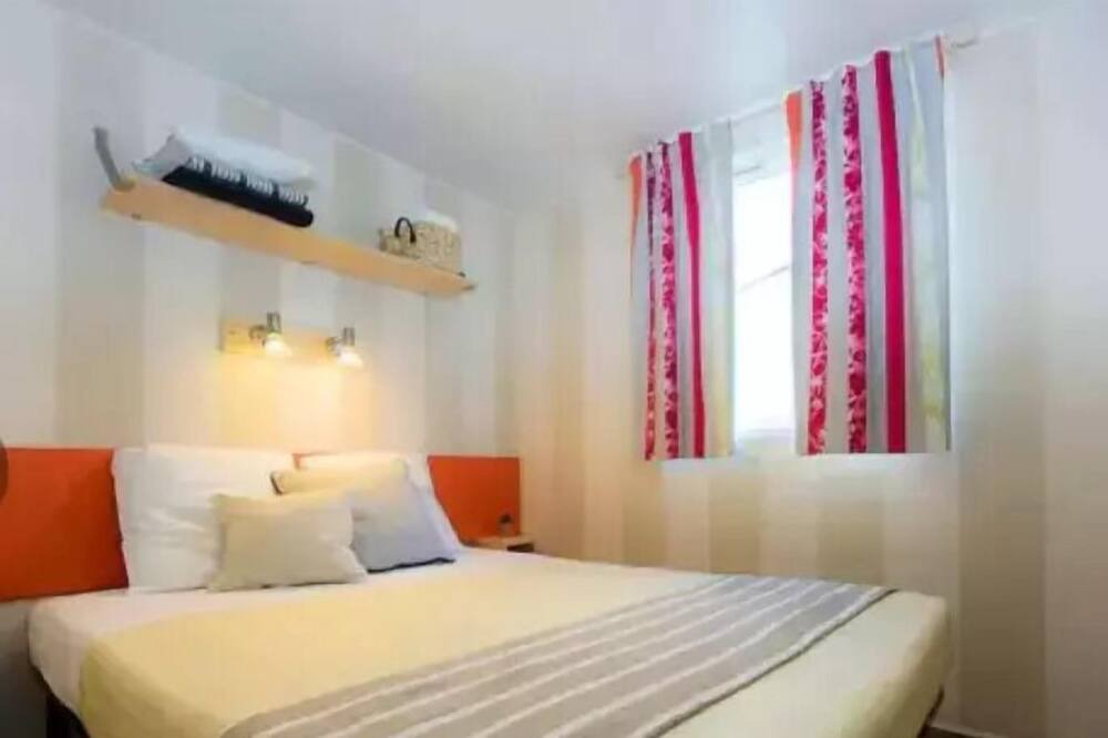 Photo of Bedroom in Saint-Cheron