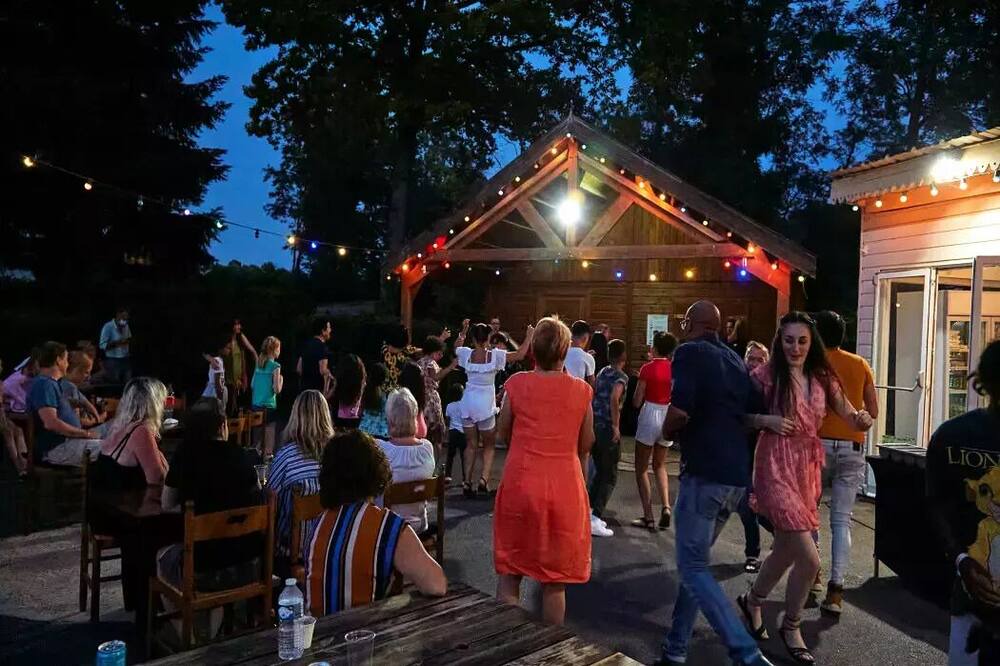 Photo of Outdoor in Saint-Cheron