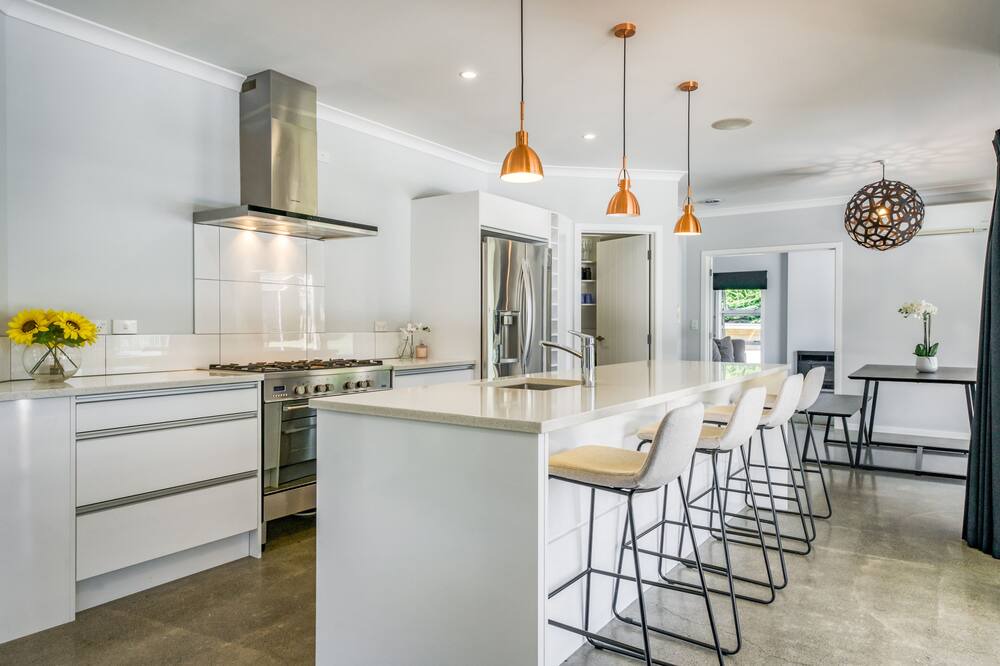 Photo of Kitchen in Acacia Bay