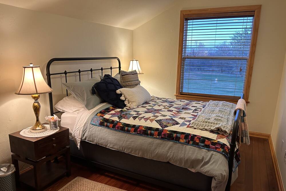 Photo of Bedroom in Oklahoma County