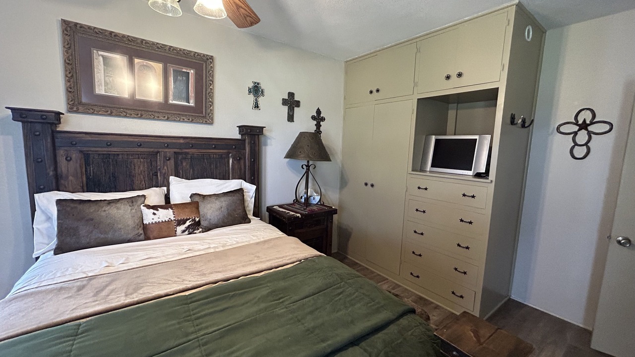Photo of Bedroom in Morgan