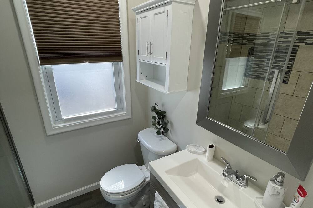Photo of Bathroom in Redford