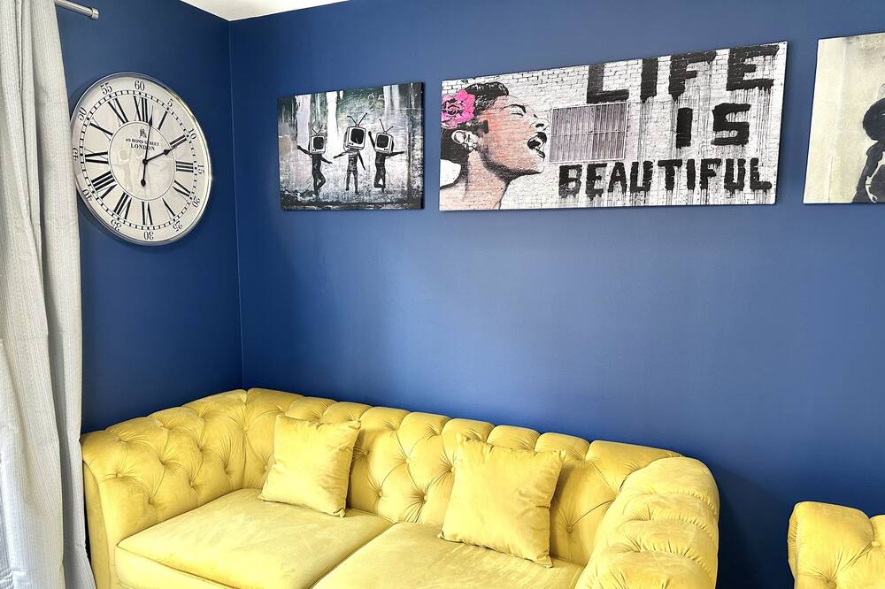 Photo of Livingroom in Basildon