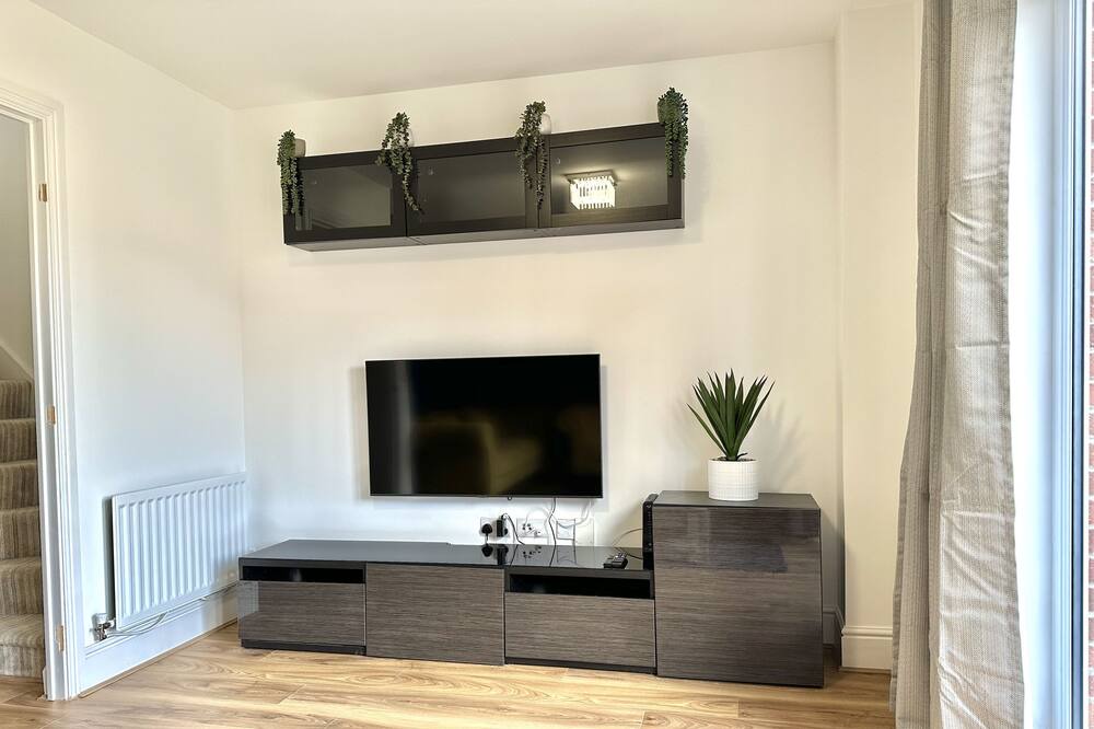 Photo of Livingroom in Basildon