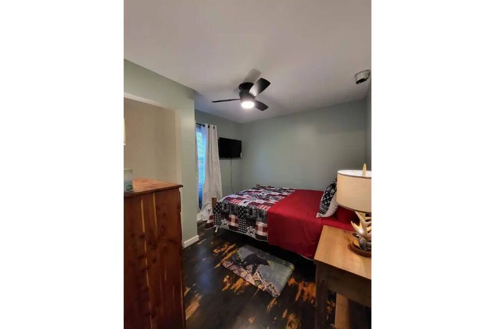 Photo of Bedroom in Buchanan
